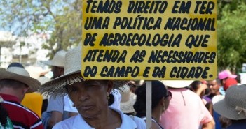 São João de luta para a agricultura familiar Dona Josefa no ato Semiárido Vivo, em Juazeiro (BA) e Petrolina (PE), em 2015 | Foto: Agnaldo Rocha