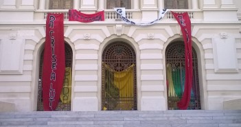 Negociações evitam reintegração de posse na Faculdade de Direito fdrocupada