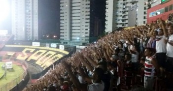 Na pele do torcedor: a aventura de um jornalista que assistiu ao Clássico das Multidões na torcida visitante Clássico 1