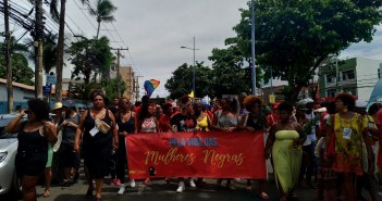 Por Marielle Franco, milhares de mulheres e ativistas ocupam ruas de Salvador WhatsApp Image 2018-03-15 at 17.08.14 (2)