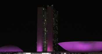Número de governadoras e senadoras cai enquanto o de deputadas cresce lentamente, mostra pesquisa da CFemea Foto: Valter Campanato/Agência Brasil