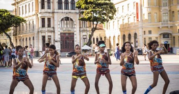 Projeto que proíbe passinho nas escolas é inconstitucional, alerta presidente da OAB Grupo de passinho "As Caciques" realiza trabalho social através da dança