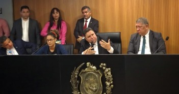 Direitos Humanos: bancada evangélica pressiona e Juntas podem perder presidência de comissão Reunião da Comissão de Direitos Humanos