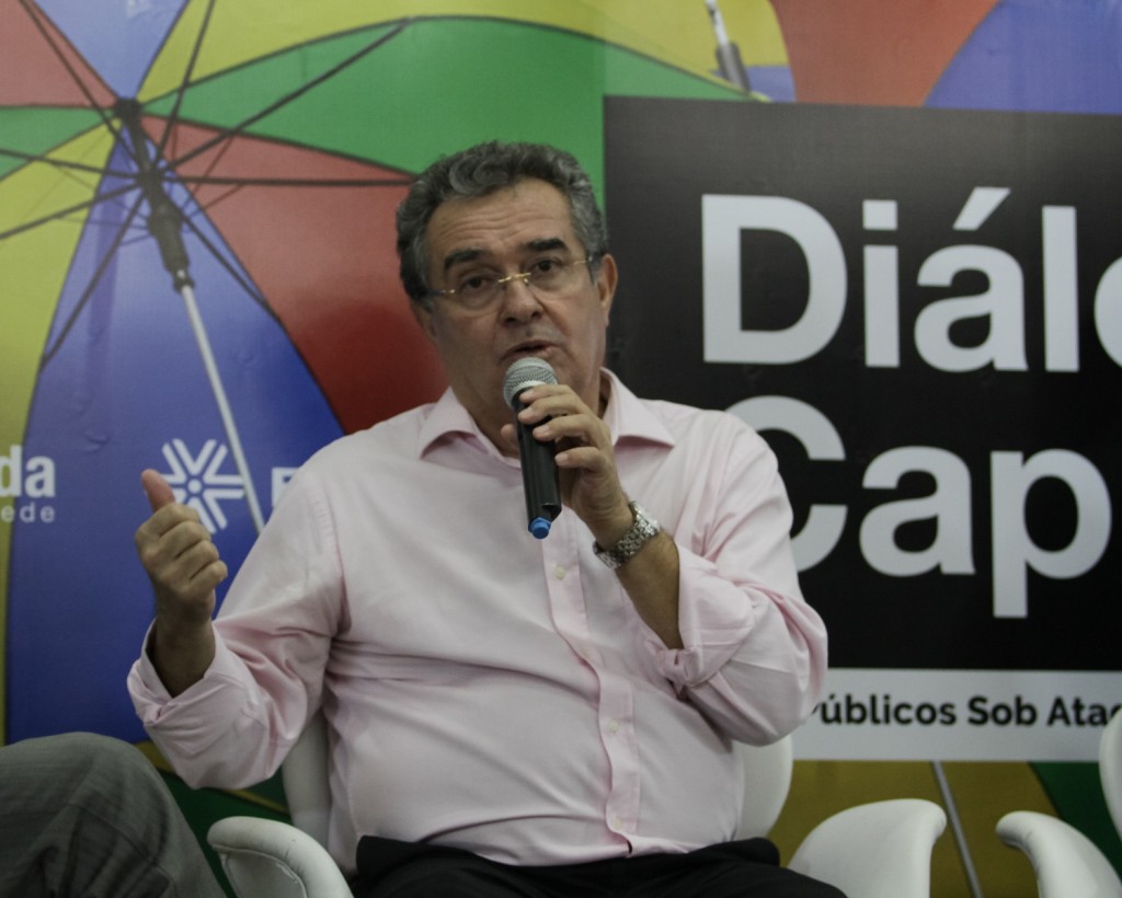As privatizações dos bancos públicos são um desmonte dos bens brasileiros, destaca Jair, presidente da Fenae (foto: Rodrigo Ramos)
