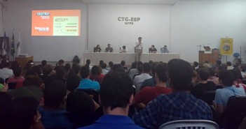 “Bolsonaro Gourmet”: Na UFPE, Amoêdo defende cortes nas universidades e critica protestos Amoêdo na UFPE. Foto: MCS/MZ