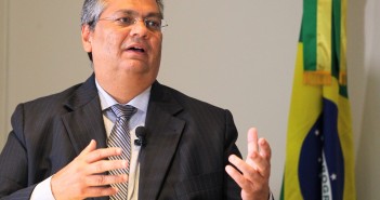 Para Flávio Dino, “lentidão do Governo Federal no vazamento do óleo dificulta as ações dos estados” Foto: Gilson Teixeira