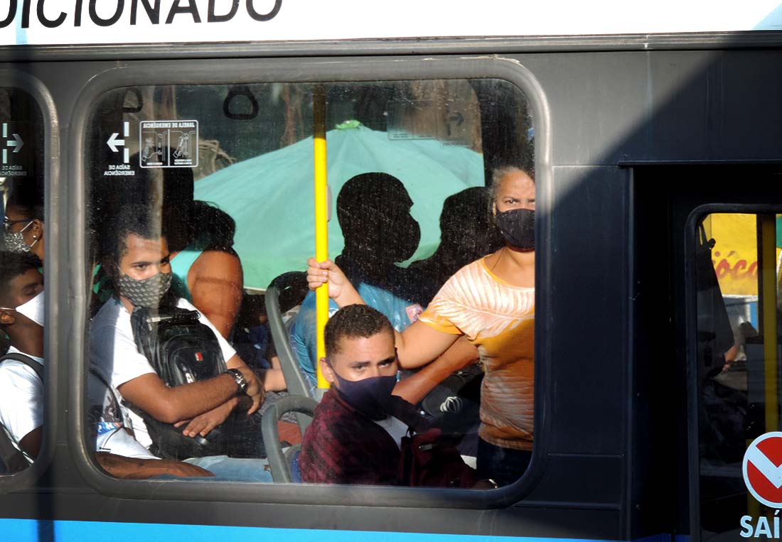 Estudo expõe gargalos de lotação e falta de proteção contra covid 19