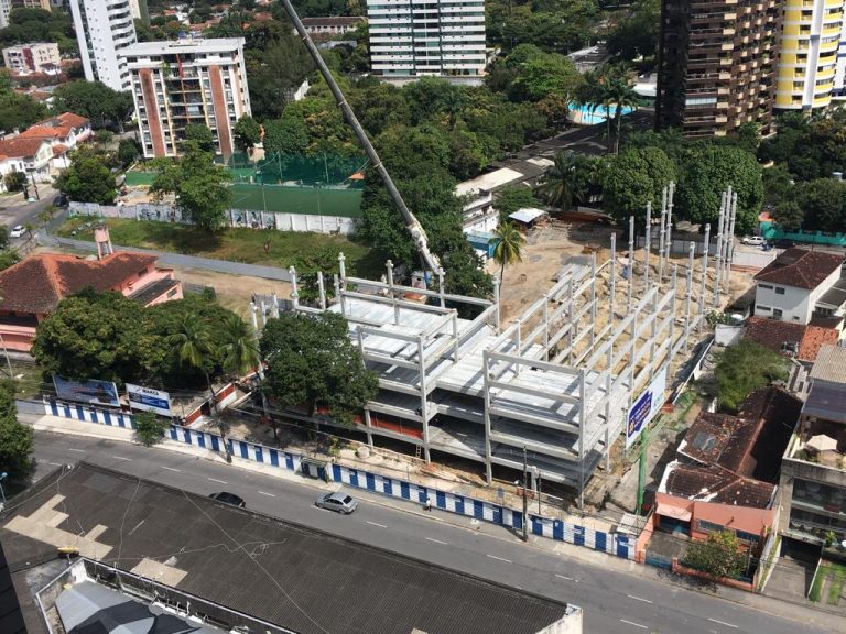 Segredo, influência e manobra: a construção do colégio GGE na Praça do ...