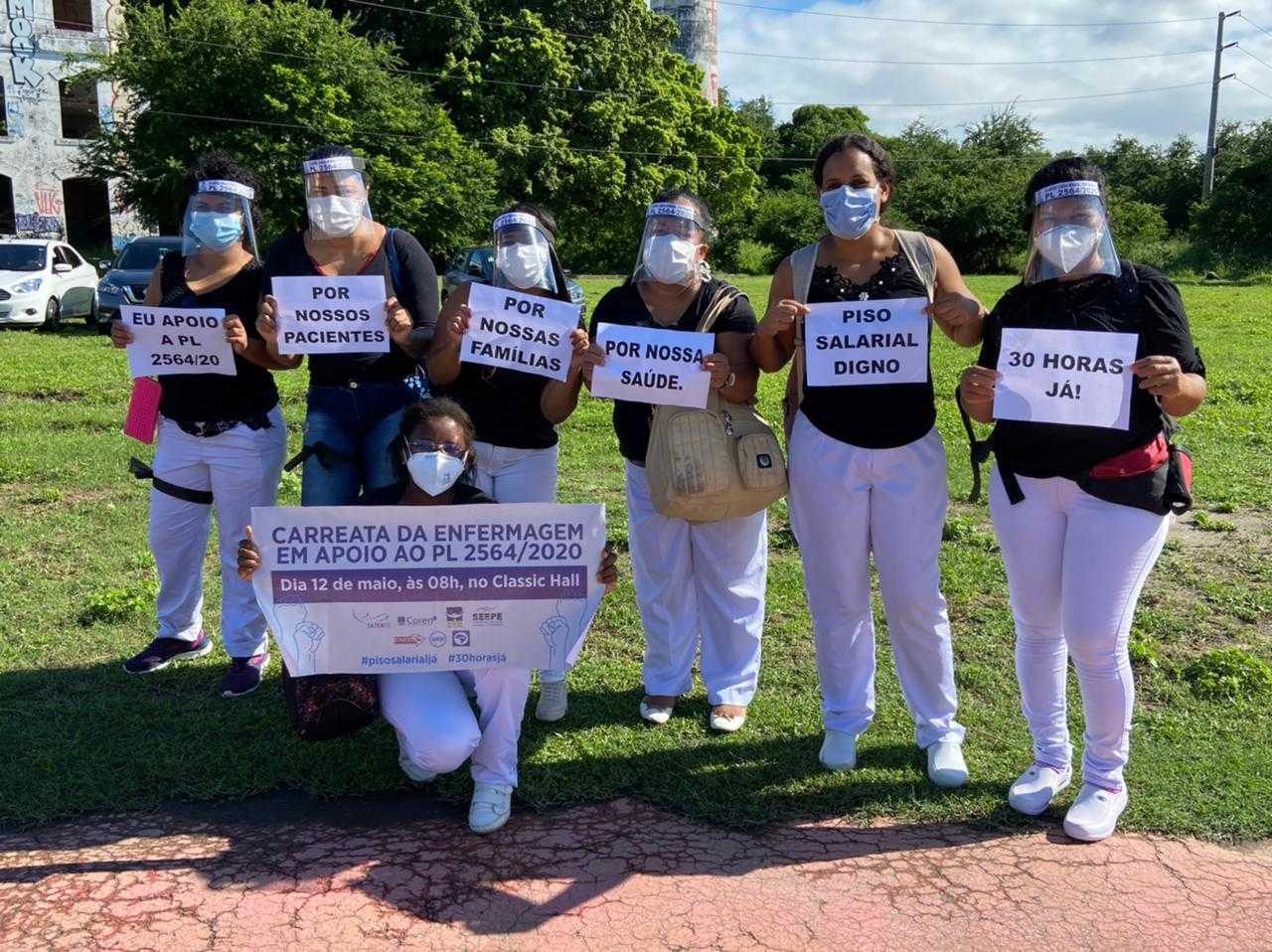 Protesto de enfermeiros no Recife