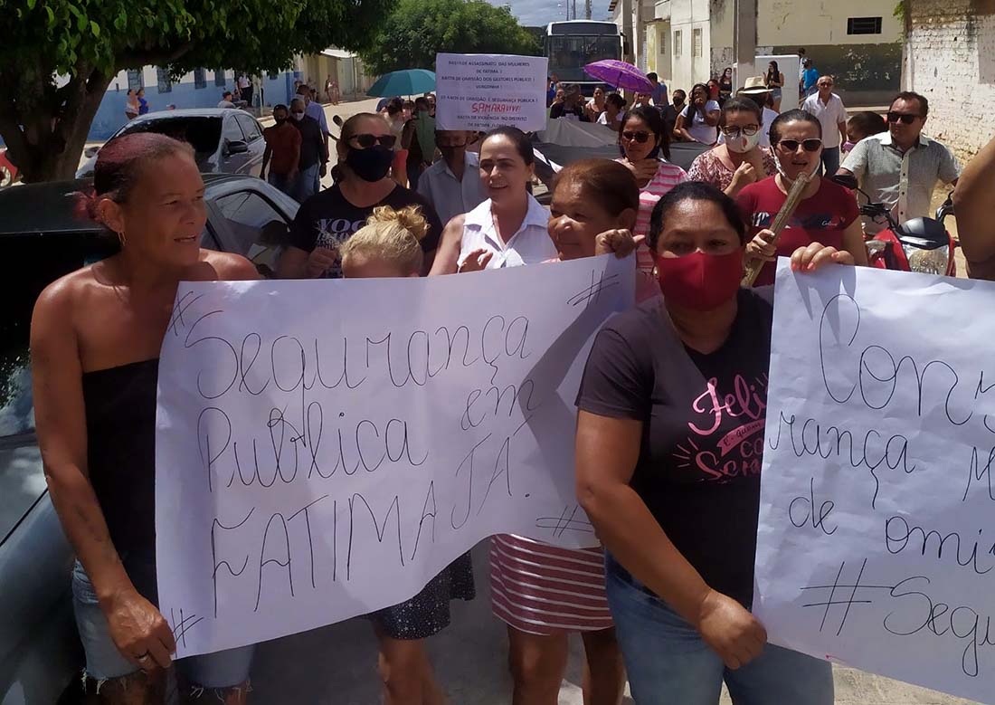 Protesto contra feminicídio em Fátima distrito de Flores